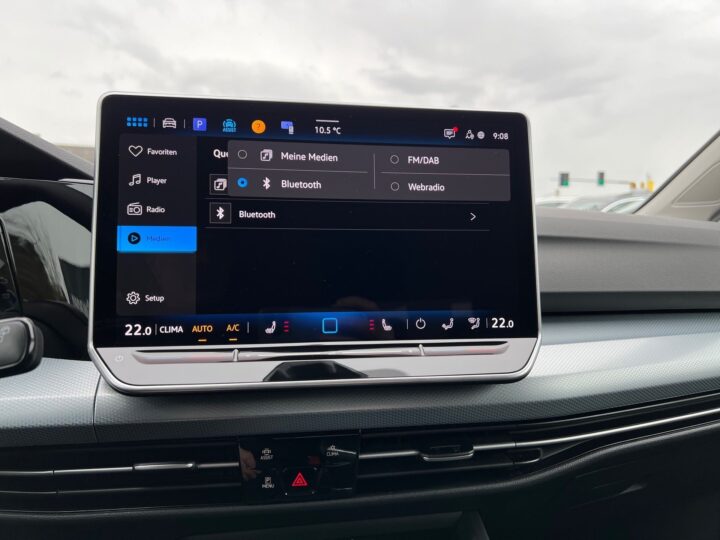 Abbildung Fahrzeugdetailansicht Volkswagen Golf - Nr. 20