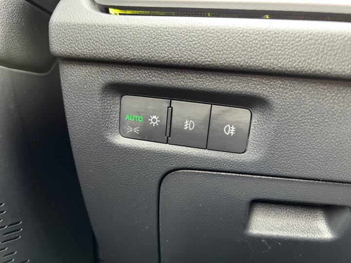 Abbildung Fahrzeugdetailansicht Skoda Octavia - Nr. 46