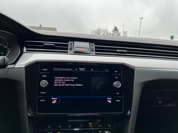Abbildung Fahrzeugdetailansicht Volkswagen Passat Variant - Nr. 20