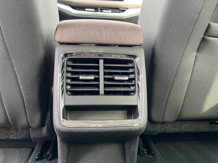 Abbildung Fahrzeugdetailansicht Skoda Enyaq - Nr. 32