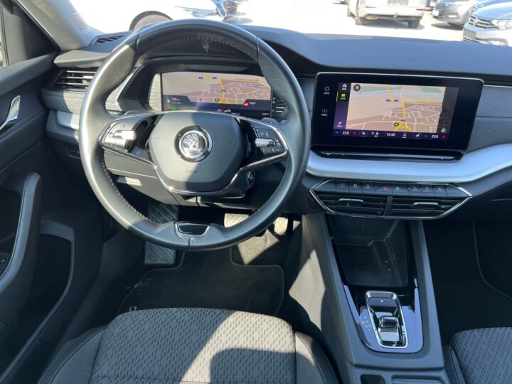 Abbildung Fahrzeugdetailansicht Skoda Octavia - Nr. 10