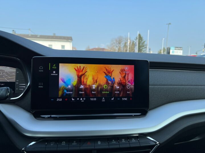 Abbildung Fahrzeugdetailansicht Skoda Octavia - Nr. 22