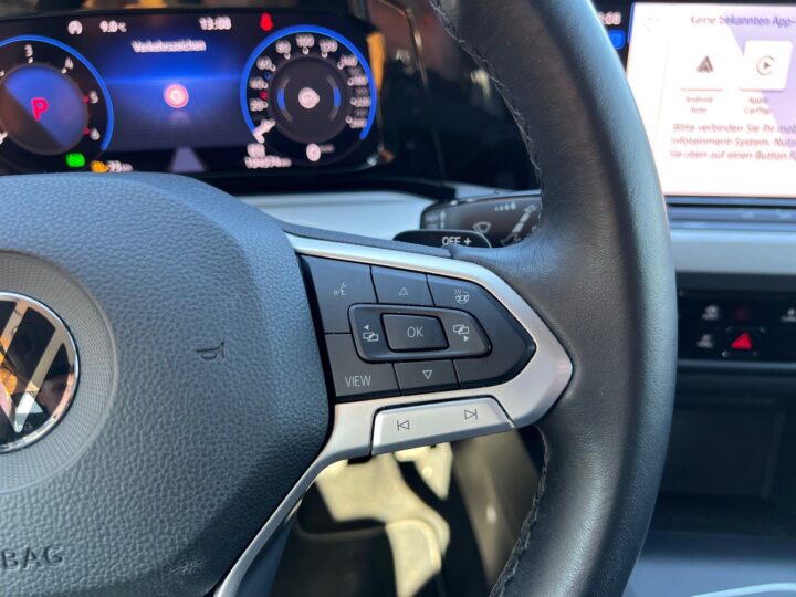 Abbildung Fahrzeugdetailansicht Volkswagen Golf Variant - Nr. 38