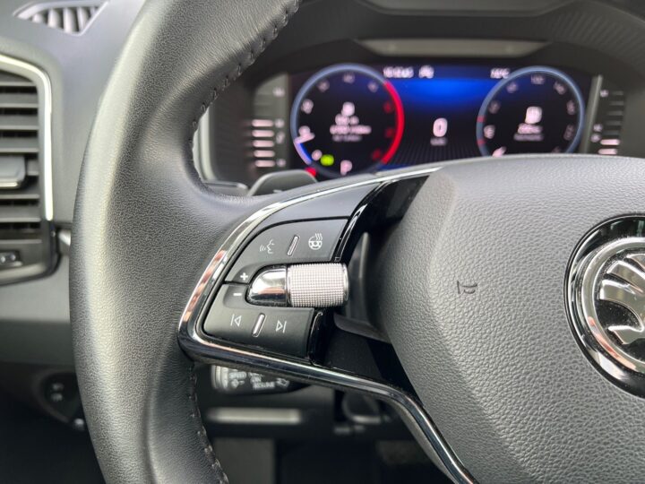 Abbildung Fahrzeugdetailansicht Skoda Karoq - Nr. 39