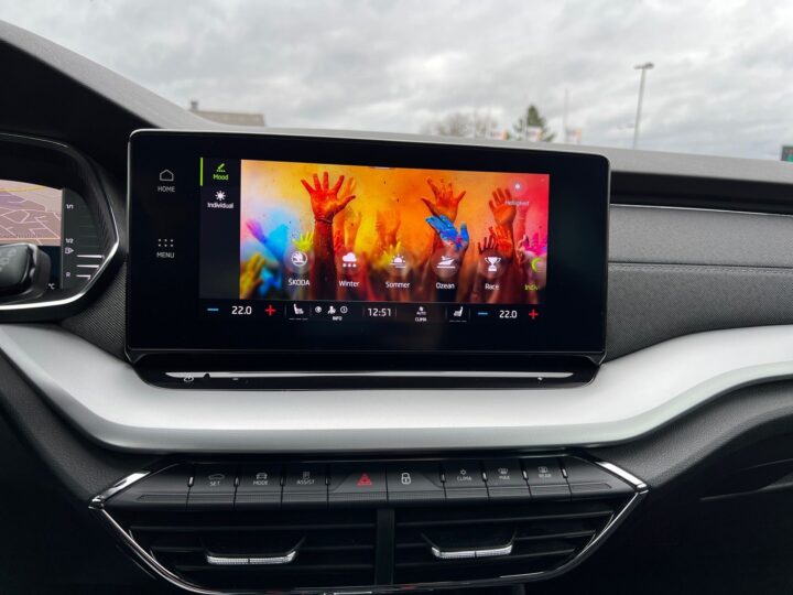 Abbildung Fahrzeugdetailansicht Skoda Octavia - Nr. 22