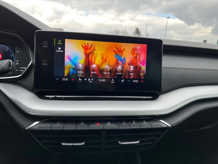 Abbildung Fahrzeugdetailansicht Skoda Octavia - Nr. 22