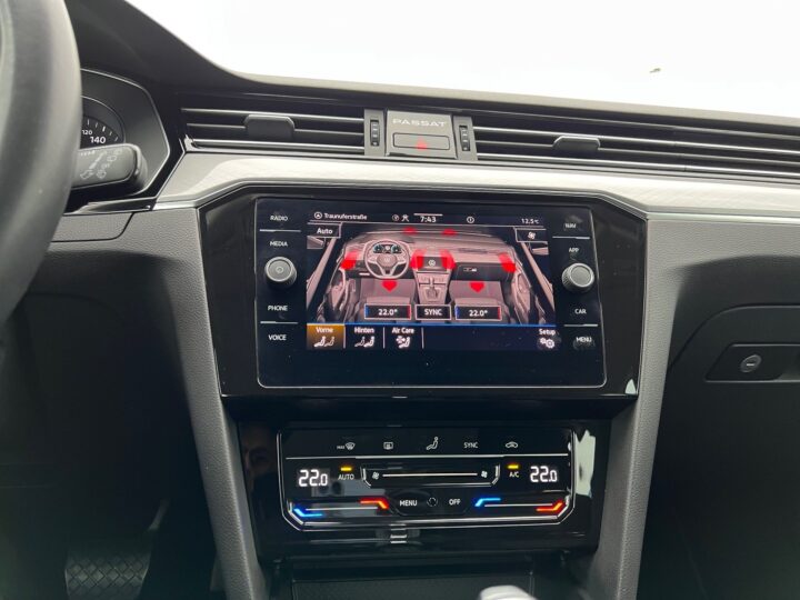 Abbildung Fahrzeugdetailansicht Volkswagen Passat Variant - Nr. 27