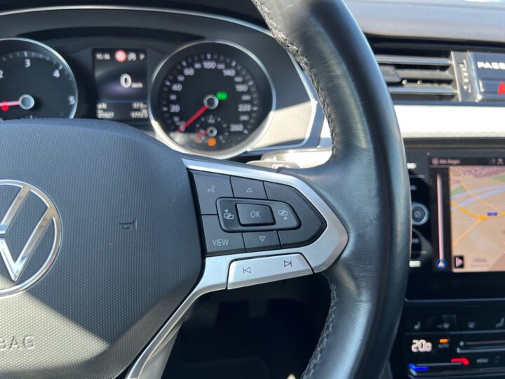 Abbildung Fahrzeugdetailansicht Volkswagen Passat Variant - Nr. 38
