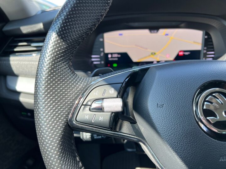 Abbildung Fahrzeugdetailansicht Skoda Octavia - Nr. 42