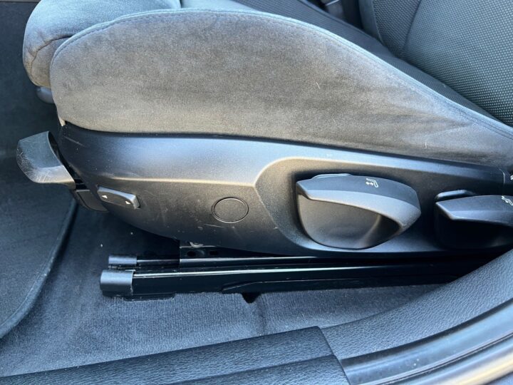 Abbildung Fahrzeugdetailansicht BMW X1 - Nr. 27