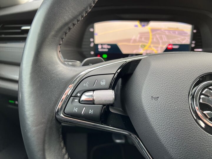 Abbildung Fahrzeugdetailansicht Skoda Octavia - Nr. 38