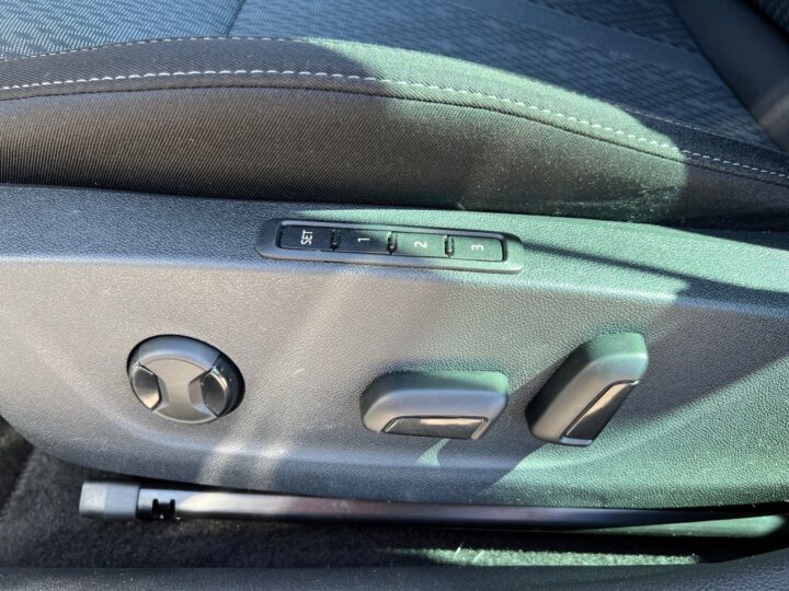 Abbildung Fahrzeugdetailansicht Skoda Octavia - Nr. 30