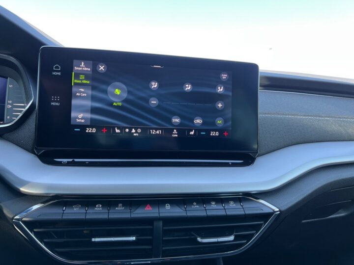 Abbildung Fahrzeugdetailansicht Skoda Octavia - Nr. 25