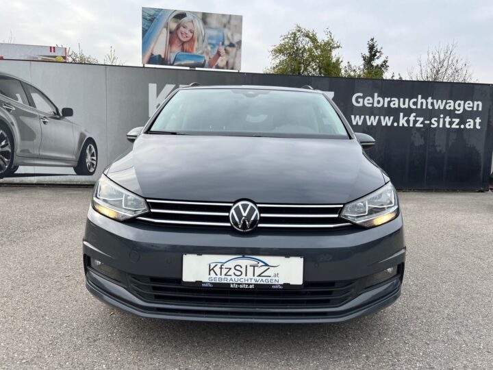 Abbildung Fahrzeugdetailansicht Volkswagen Touran - Nr. 7