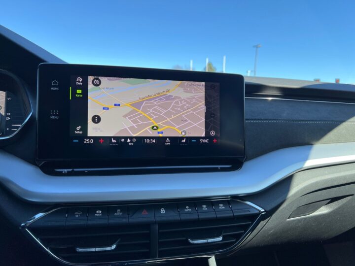 Abbildung Fahrzeugdetailansicht Skoda Octavia - Nr. 25