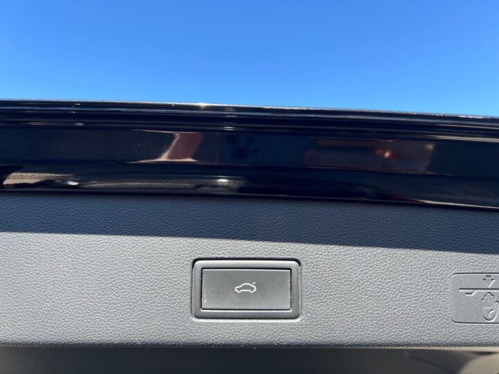 Abbildung Fahrzeugdetailansicht Volkswagen Golf Variant - Nr. 38