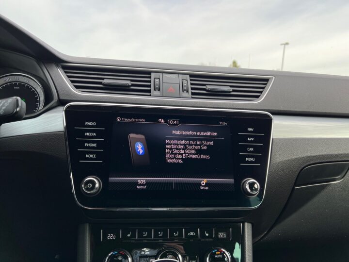 Abbildung Fahrzeugdetailansicht Skoda Superb - Nr. 22
