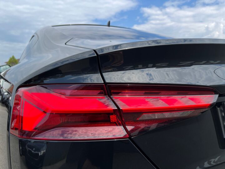 Abbildung Fahrzeugdetailansicht Audi A5 - Nr. 38
