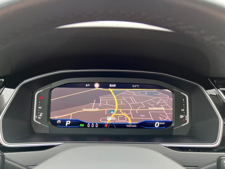 Abbildung Fahrzeugdetailansicht Volkswagen Passat Variant - Nr. 16