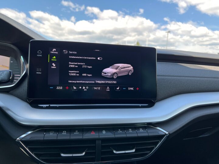 Abbildung Fahrzeugdetailansicht Skoda Octavia - Nr. 26