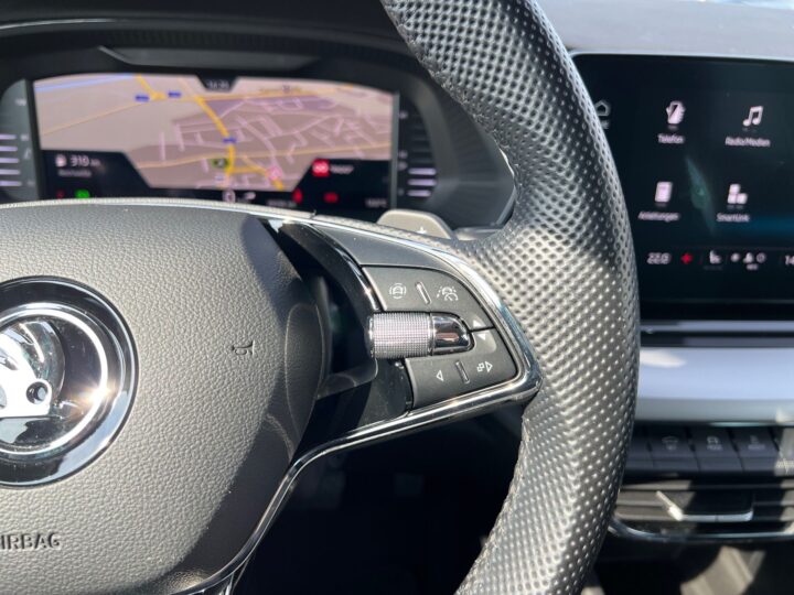 Abbildung Fahrzeugdetailansicht Skoda Octavia - Nr. 42