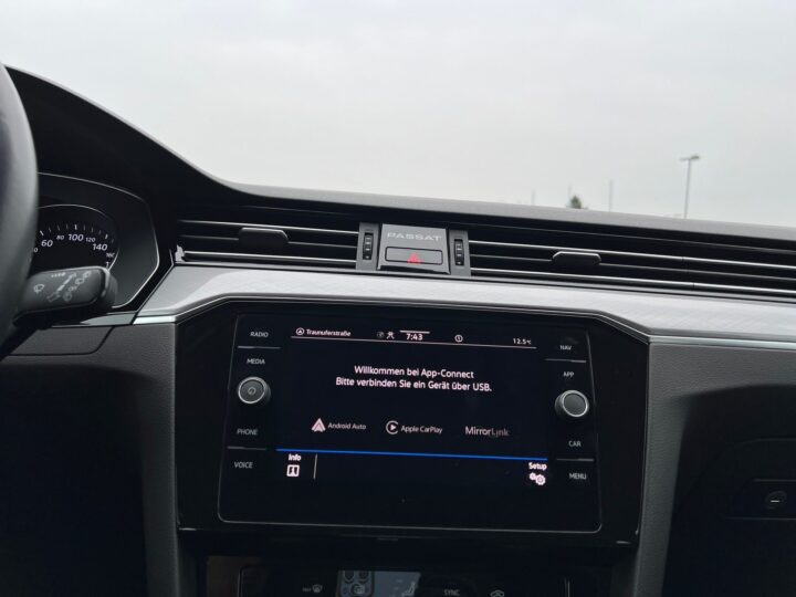 Abbildung Fahrzeugdetailansicht Volkswagen Passat Variant - Nr. 21