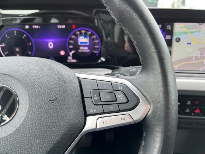 Abbildung Fahrzeugdetailansicht Volkswagen Golf Variant - Nr. 39