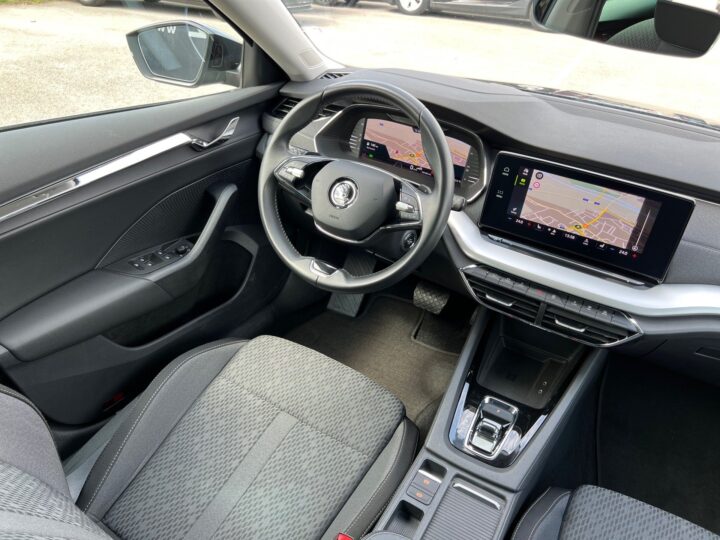 Abbildung Fahrzeugdetailansicht Skoda Octavia - Nr. 10
