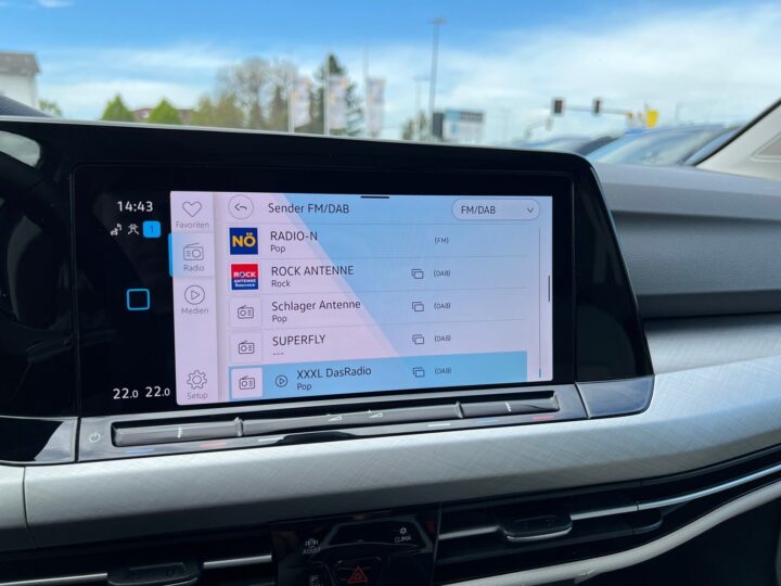 Abbildung Fahrzeugdetailansicht Volkswagen Golf Variant - Nr. 19