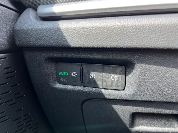 Abbildung Fahrzeugdetailansicht Skoda Octavia - Nr. 44