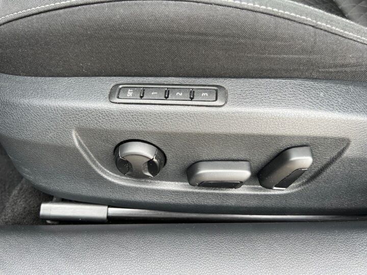 Abbildung Fahrzeugdetailansicht Skoda Superb - Nr. 31