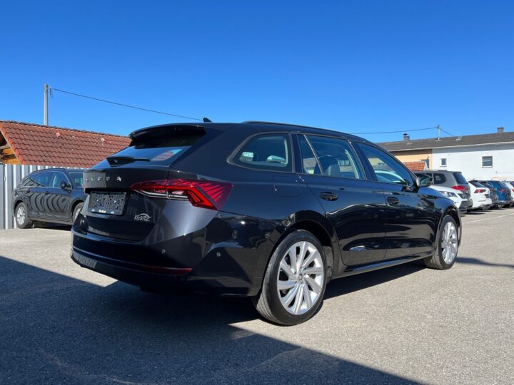 Abbildung Fahrzeugdetailansicht Skoda Octavia - Nr. 2