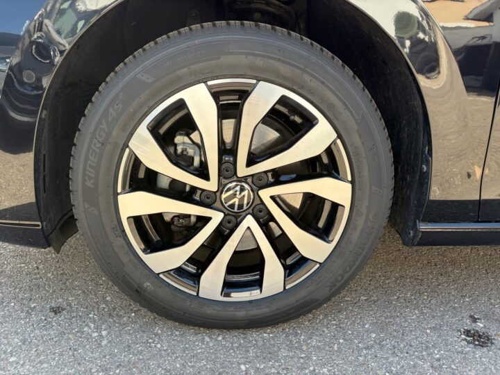 Abbildung Fahrzeugdetailansicht Volkswagen Golf - Nr. 29