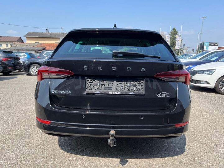 Abbildung Fahrzeugdetailansicht Skoda Octavia - Nr. 3