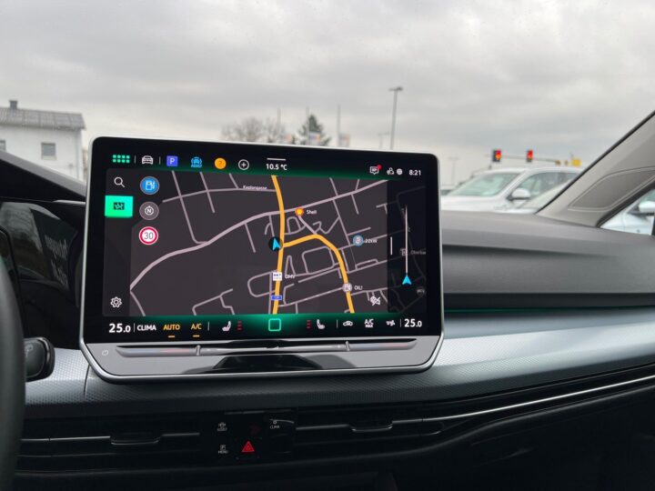 Abbildung Fahrzeugdetailansicht Volkswagen Golf - Nr. 26