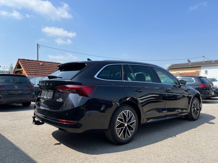 Abbildung Fahrzeugdetailansicht Skoda Octavia - Nr. 2