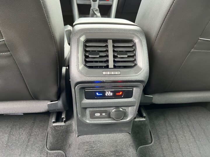 Abbildung Fahrzeugdetailansicht Volkswagen Tiguan - Nr. 32