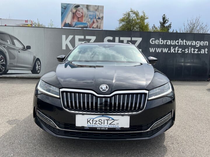 Abbildung Fahrzeugdetailansicht Skoda Superb - Nr. 7
