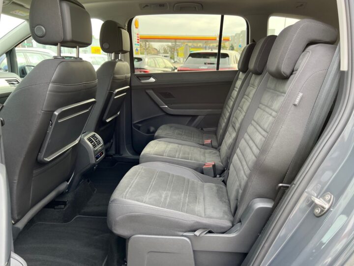 Abbildung Fahrzeugdetailansicht Volkswagen Touran - Nr. 13