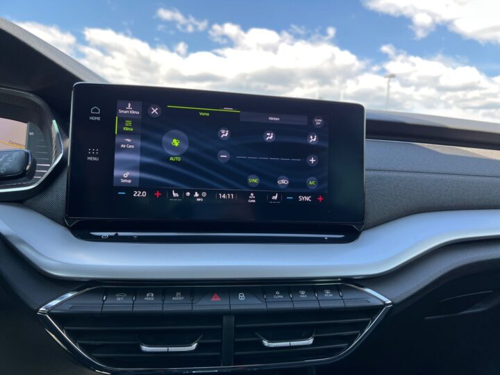 Abbildung Fahrzeugdetailansicht Skoda Octavia - Nr. 23