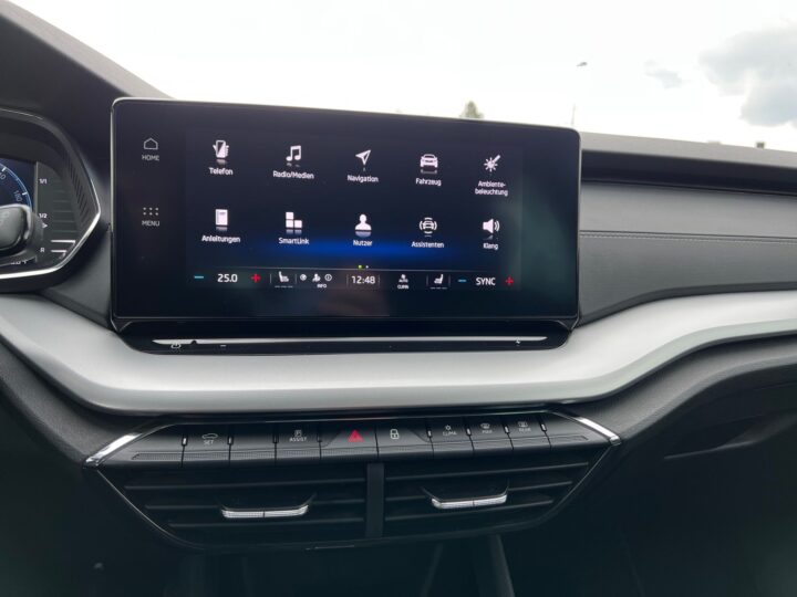 Abbildung Fahrzeugdetailansicht Skoda Octavia - Nr. 18