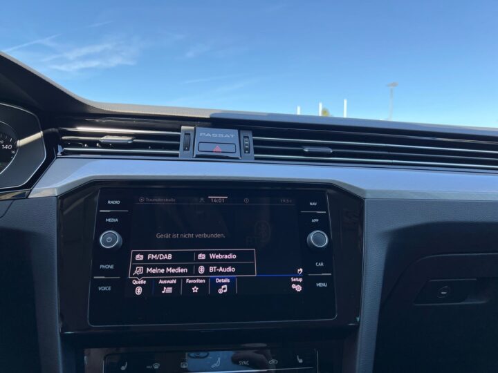 Abbildung Fahrzeugdetailansicht Volkswagen Passat Variant - Nr. 20