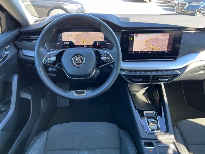 Abbildung Fahrzeugdetailansicht Skoda Octavia - Nr. 10