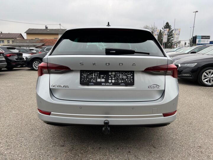 Abbildung Fahrzeugdetailansicht Skoda Octavia - Nr. 3