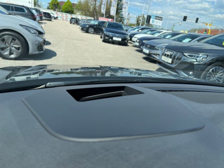 Abbildung Fahrzeugdetailansicht Skoda Octavia - Nr. 40