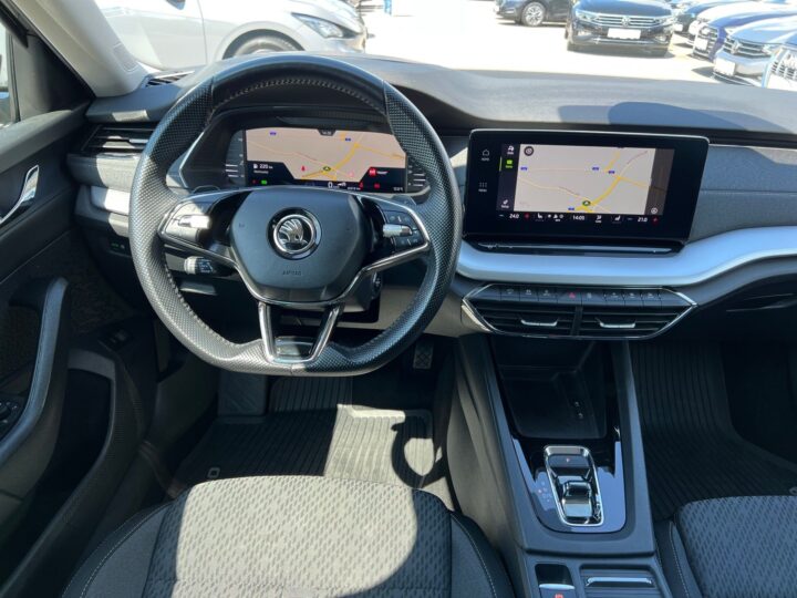 Abbildung Fahrzeugdetailansicht Skoda Octavia - Nr. 10