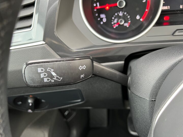 Abbildung Fahrzeugdetailansicht Volkswagen Tiguan - Nr. 42