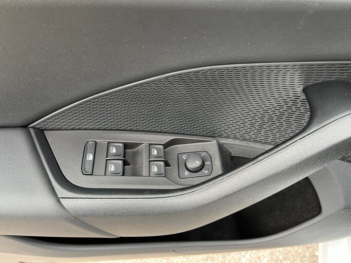 Abbildung Fahrzeugdetailansicht Skoda Octavia - Nr. 31