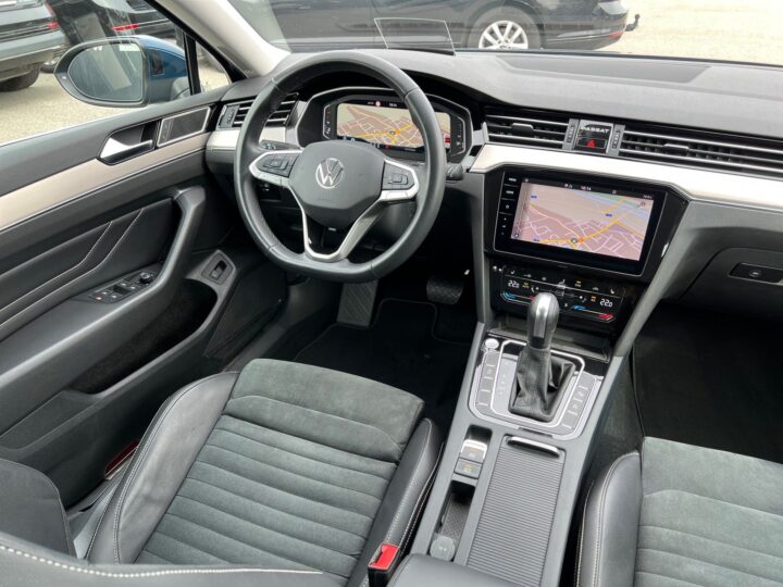 Abbildung Fahrzeugdetailansicht Volkswagen Passat Variant - Nr. 11