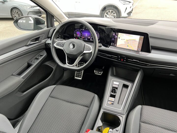 Abbildung Fahrzeugdetailansicht Volkswagen Golf - Nr. 11